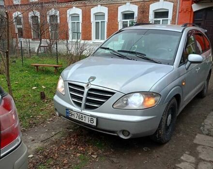 Сірий Cанг Йонг Rodius, об'ємом двигуна 2.7 л та пробігом 238 тис. км за 5500 $, фото 1 на Automoto.ua