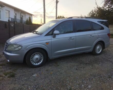 Сірий Cанг Йонг Rodius, об'ємом двигуна 0 л та пробігом 203 тис. км за 3800 $, фото 4 на Automoto.ua
