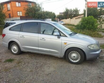 Сірий Cанг Йонг Rodius, об'ємом двигуна 2.7 л та пробігом 240 тис. км за 3800 $, фото 3 на Automoto.ua
