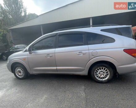 Сірий Cанг Йонг Rodius, об'ємом двигуна 2.7 л та пробігом 133 тис. км за 6500 $, фото 5 на Automoto.ua
