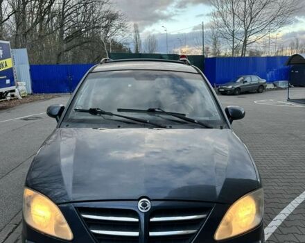 Сірий Cанг Йонг Rodius, об'ємом двигуна 0 л та пробігом 320 тис. км за 2599 $, фото 4 на Automoto.ua