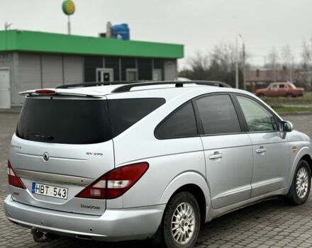 Серый Cанг Йонг Родиус, объемом двигателя 2.7 л и пробегом 244 тыс. км за 3650 $, фото 3 на Automoto.ua