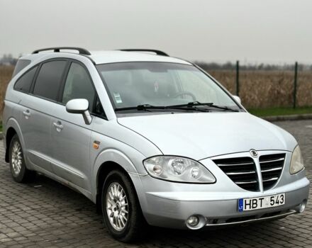 Серый Cанг Йонг Родиус, объемом двигателя 2.7 л и пробегом 244 тыс. км за 3650 $, фото 2 на Automoto.ua