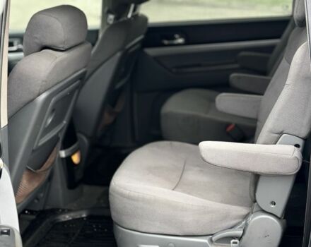 Серый Cанг Йонг Родиус, объемом двигателя 2.7 л и пробегом 244 тыс. км за 3650 $, фото 11 на Automoto.ua