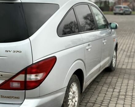 Серый Cанг Йонг Родиус, объемом двигателя 2.7 л и пробегом 244 тыс. км за 3650 $, фото 6 на Automoto.ua