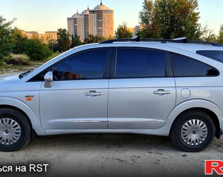 Сірий Cанг Йонг Rodius, об'ємом двигуна 2.7 л та пробігом 222 тис. км за 7000 $, фото 1 на Automoto.ua