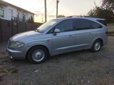 Серый Cанг Йонг Родиус, объемом двигателя 0 л и пробегом 250 тыс. км за 3600 $, фото 1 на Automoto.ua