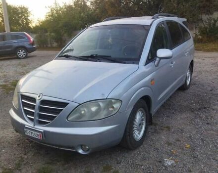 Сірий Cанг Йонг Rodius, об'ємом двигуна 2.7 л та пробігом 240 тис. км за 3800 $, фото 1 на Automoto.ua