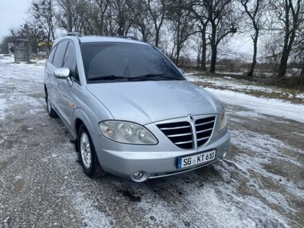 Сірий Cанг Йонг Rodius, об'ємом двигуна 0 л та пробігом 200 тис. км за 3000 $, фото 1 на Automoto.ua