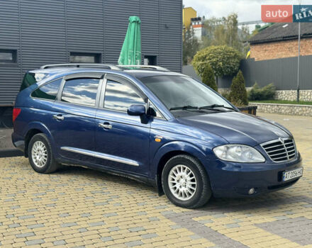 Синий Cанг Йонг Родиус, объемом двигателя 2.7 л и пробегом 179 тыс. км за 6800 $, фото 4 на Automoto.ua