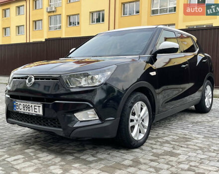 Чорний Cанг Йонг Тіволі, об'ємом двигуна 1.6 л та пробігом 118 тис. км за 10999 $, фото 1 на Automoto.ua