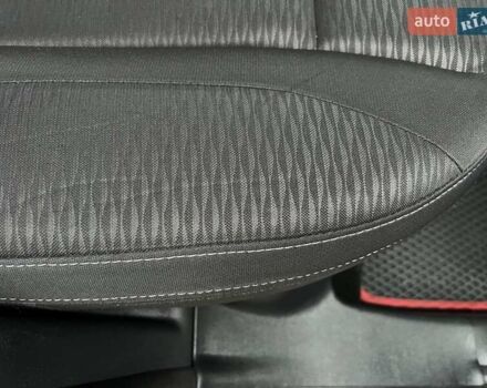 Серый Cанг Йонг Тиволи, объемом двигателя 1.6 л и пробегом 165 тыс. км за 9700 $, фото 24 на Automoto.ua