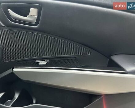 Серый Cанг Йонг Тиволи, объемом двигателя 1.6 л и пробегом 165 тыс. км за 9700 $, фото 21 на Automoto.ua