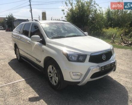 Белый Cанг Йонг Korando Sports, объемом двигателя 2 л и пробегом 194 тыс. км за 15077 $, фото 2 на Automoto.ua
