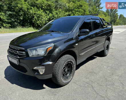 Черный Cанг Йонг Korando Sports, объемом двигателя 2 л и пробегом 265 тыс. км за 15500 $, фото 1 на Automoto.ua