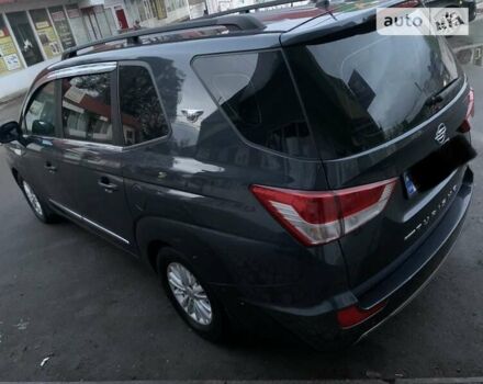 Сірий Cанг Йонг Korando Turismo, об'ємом двигуна 2.16 л та пробігом 71 тис. км за 14950 $, фото 5 на Automoto.ua