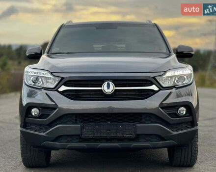 Серый Cанг Йонг Rexton Sports, объемом двигателя 2.16 л и пробегом 56 тыс. км за 21500 $, фото 2 на Automoto.ua