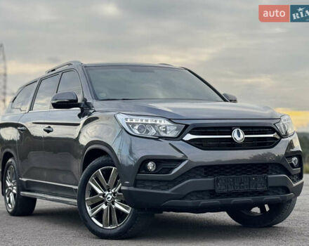 Серый Cанг Йонг Rexton Sports, объемом двигателя 2.16 л и пробегом 56 тыс. км за 21500 $, фото 1 на Automoto.ua