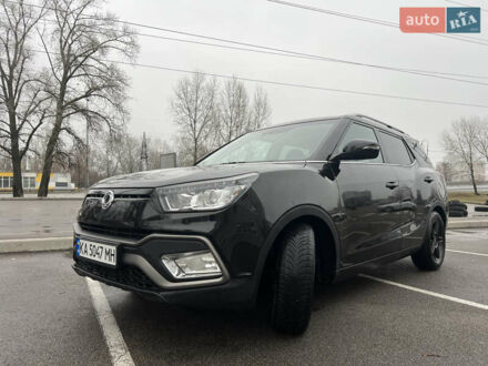Cанг Йонг XLV 2016 у Києві на Automoto.ua Чорний Cанг Йонг XLV, об'ємом двигуна 1.6 л та пробігом 59 тис. км за 11700 $, фото 1 на Automoto.ua
