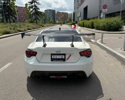 Белый Субару БРЗ, объемом двигателя 2 л и пробегом 112 тыс. км за 13500 $, фото 4 на Automoto.ua