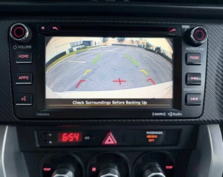 Белый Субару БРЗ, объемом двигателя 2 л и пробегом 79 тыс. км за 4000 $, фото 7 на Automoto.ua