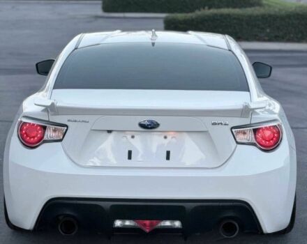 Белый Субару БРЗ, объемом двигателя 2 л и пробегом 79 тыс. км за 4000 $, фото 4 на Automoto.ua