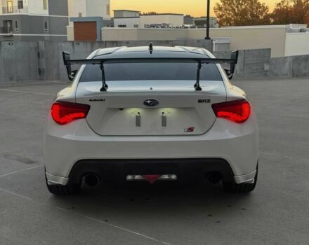 Білий Субару БРЗ, об'ємом двигуна 2 л та пробігом 31 тис. км за 3800 $, фото 5 на Automoto.ua