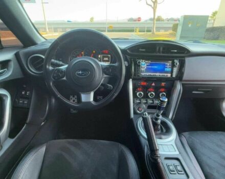 Білий Субару БРЗ, об'ємом двигуна 2 л та пробігом 43 тис. км за 3900 $, фото 5 на Automoto.ua