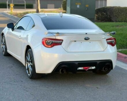 Білий Субару БРЗ, об'ємом двигуна 2 л та пробігом 43 тис. км за 3900 $, фото 2 на Automoto.ua