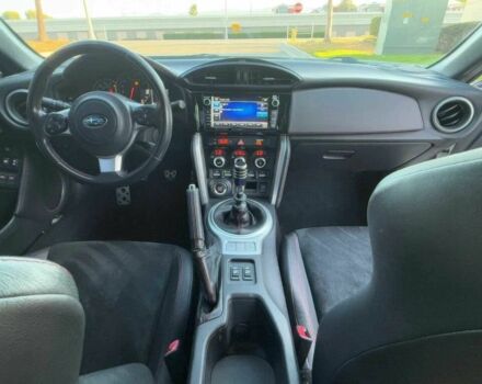 Білий Субару БРЗ, об'ємом двигуна 2 л та пробігом 43 тис. км за 3900 $, фото 7 на Automoto.ua