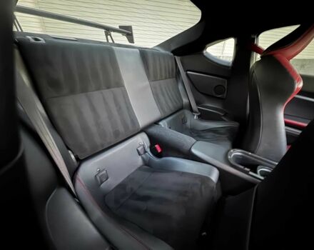 Белый Субару БРЗ, объемом двигателя 2 л и пробегом 36 тыс. км за 8000 $, фото 13 на Automoto.ua