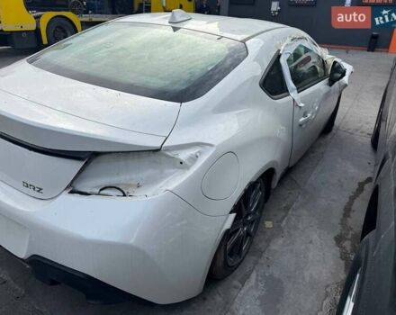 Белый Субару БРЗ, объемом двигателя 2.4 л и пробегом 45 тыс. км за 9300 $, фото 3 на Automoto.ua