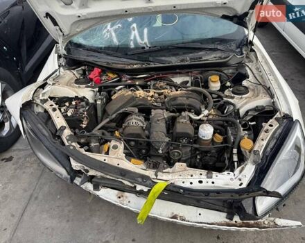 Белый Субару БРЗ, объемом двигателя 2.4 л и пробегом 45 тыс. км за 9300 $, фото 4 на Automoto.ua