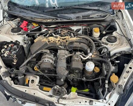 Белый Субару БРЗ, объемом двигателя 2.4 л и пробегом 45 тыс. км за 9300 $, фото 5 на Automoto.ua