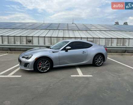 Сірий Субару БРЗ, об'ємом двигуна 2 л та пробігом 72 тис. км за 16500 $, фото 8 на Automoto.ua