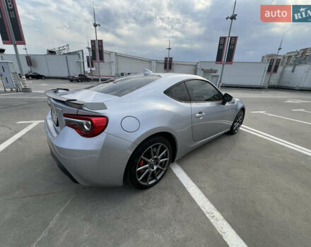 Сірий Субару БРЗ, об'ємом двигуна 2 л та пробігом 72 тис. км за 16500 $, фото 4 на Automoto.ua