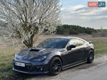 Субару БРЗ 2013 в Луцке на Automoto.ua Серый Субару БРЗ, объемом двигателя 2 л и пробегом 160 тыс. км за 12600 $, фото 1 на Automoto.ua