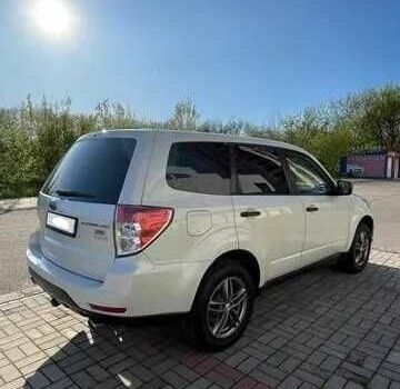 Білий Субару Forester, об'ємом двигуна 0 л та пробігом 30 тис. км за 16000 $, фото 2 на Automoto.ua