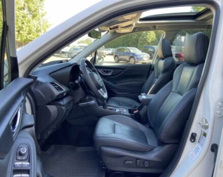 Белый Субару Форестер, объемом двигателя 2.5 л и пробегом 27 тыс. км за 6500 $, фото 5 на Automoto.ua