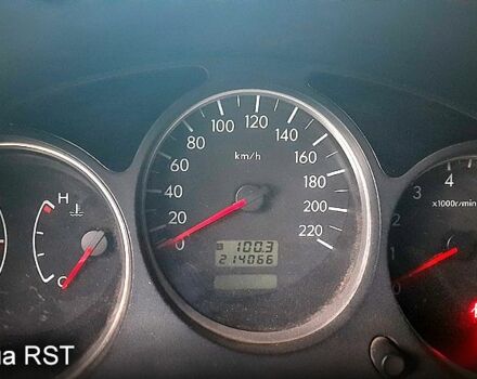 Белый Субару Форестер, объемом двигателя 2 л и пробегом 214 тыс. км за 5250 $, фото 8 на Automoto.ua