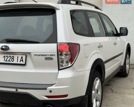 Белый Субару Форестер, объемом двигателя 2 л и пробегом 232 тыс. км за 7200 $, фото 22 на Automoto.ua