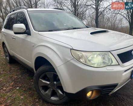 Белый Субару Форестер, объемом двигателя 2.5 л и пробегом 265 тыс. км за 8900 $, фото 6 на Automoto.ua