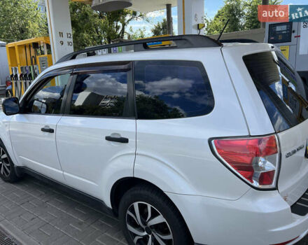 Белый Субару Форестер, объемом двигателя 1.99 л и пробегом 250 тыс. км за 7200 $, фото 7 на Automoto.ua