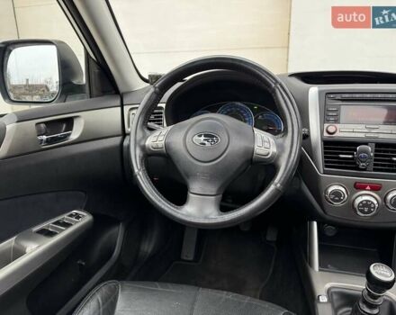 Белый Субару Форестер, объемом двигателя 2 л и пробегом 232 тыс. км за 7200 $, фото 48 на Automoto.ua