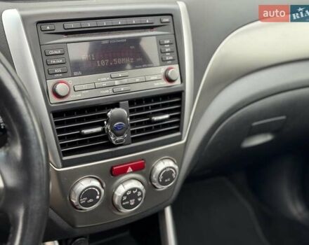 Белый Субару Форестер, объемом двигателя 2 л и пробегом 232 тыс. км за 7200 $, фото 28 на Automoto.ua