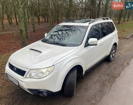 Белый Субару Форестер, объемом двигателя 2.5 л и пробегом 265 тыс. км за 8900 $, фото 4 на Automoto.ua