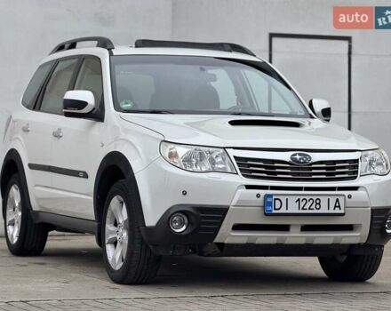 Белый Субару Форестер, объемом двигателя 2 л и пробегом 232 тыс. км за 7200 $, фото 15 на Automoto.ua