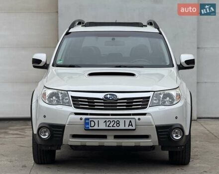 Белый Субару Форестер, объемом двигателя 2 л и пробегом 232 тыс. км за 7200 $, фото 14 на Automoto.ua