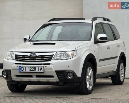 Белый Субару Форестер, объемом двигателя 2 л и пробегом 232 тыс. км за 7200 $, фото 13 на Automoto.ua