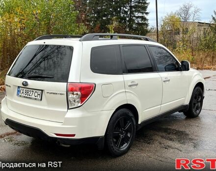 Білий Субару Forester, об'ємом двигуна 2 л та пробігом 250 тис. км за 7500 $, фото 5 на Automoto.ua